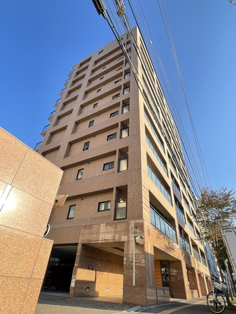 【クリオ円山神宮前壱番館】外観