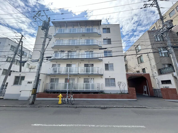 【ナカビシグランドハイツ琴似】外観 【ナカビシグランドハイツ琴似】外観