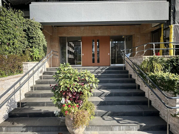 【南千住スカイハイツ】エントランス