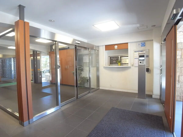 【南千住スカイハイツ】エントランス 【南千住スカイハイツ】エントランス