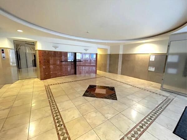 【ダイナコートエスパシオ笹丘】エントランス