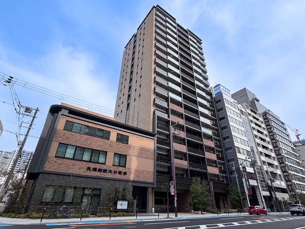 【シエリア靱本町】外観