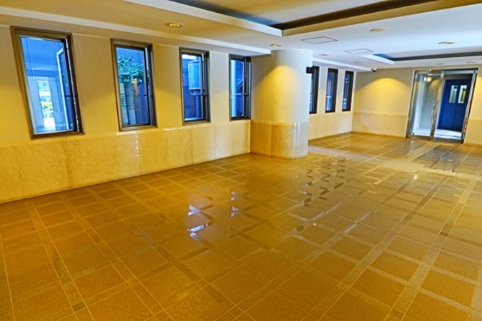 エントランスホール