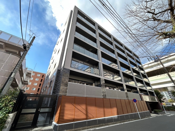 【レーベン横浜阪東橋BAYL】外観