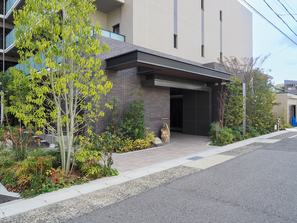 【グランクレア小幡】エントランス