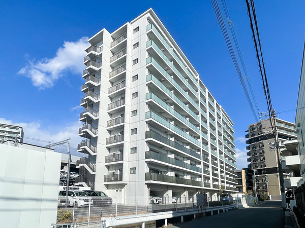 【リアラス明石西新町】外観