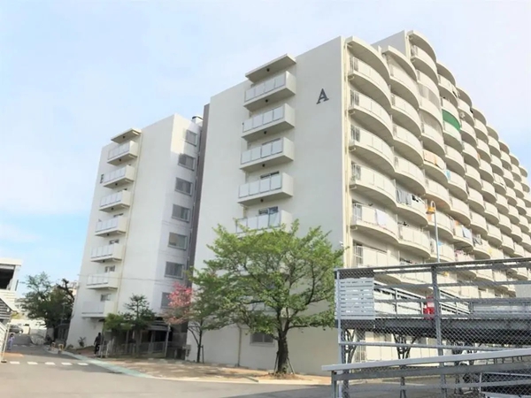 【ネオコーポラス島ノ内】外観２