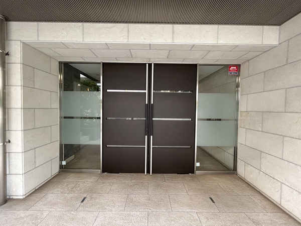 【グローリオ武蔵野中町】エントランス 【グローリオ武蔵野中町】エントランス