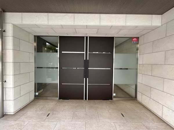 【グローリオ武蔵野中町】エントランス 【グローリオ武蔵野中町】エントランス