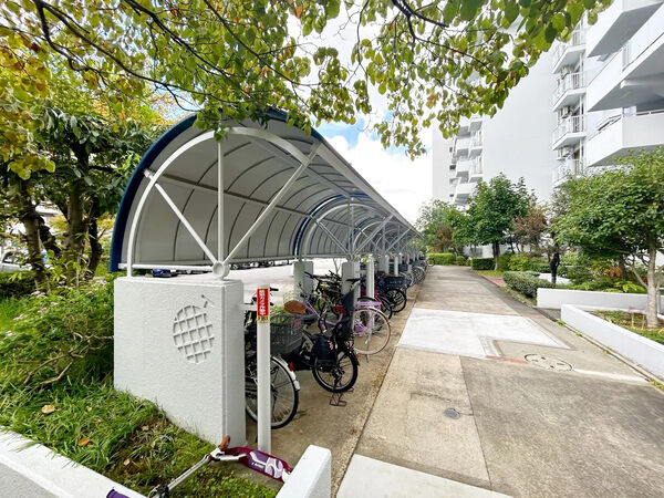 【神宮東パークハイツ】駐輪場 【神宮東パークハイツ】駐輪場