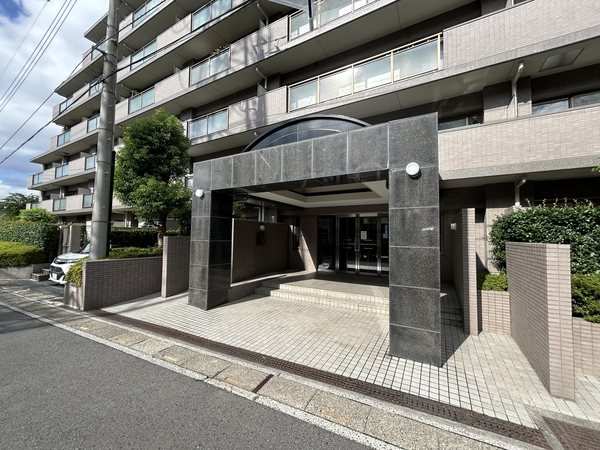 【大宮吉野町ガーデンハウス】エントランス 【大宮吉野町ガーデンハウス】エントランス