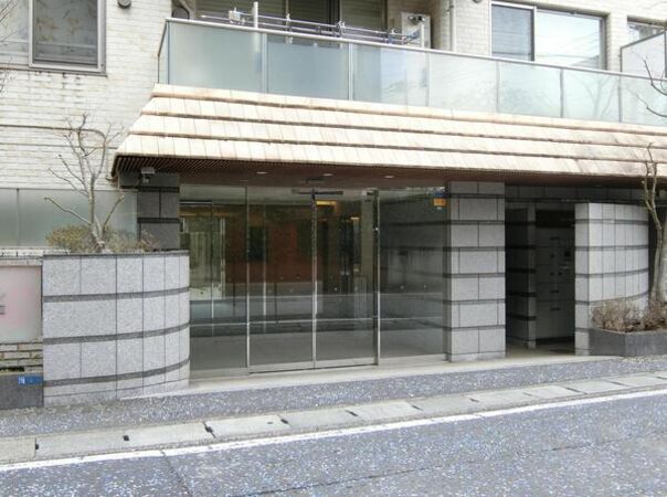 【ロイヤルシーズン梶が谷2】エントランス