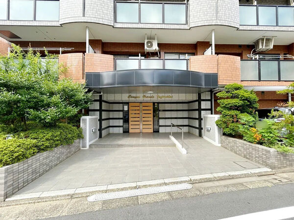 【キャニオングランデ富士見台】エントランス