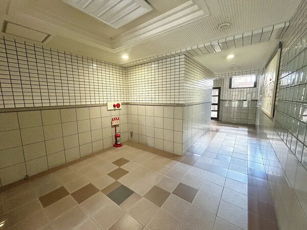 【三愛シティライフ博多南】エントランス 【三愛シティライフ博多南】エントランス