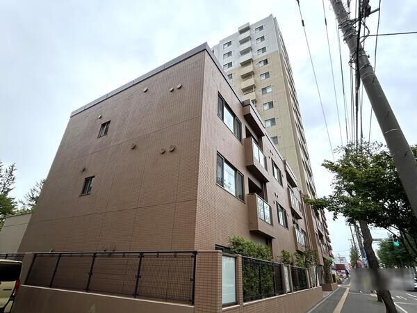 プレミスト南郷通2丁目