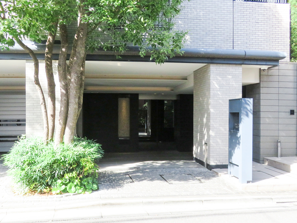 【ザ・パークハウス元代々木町】エントランス