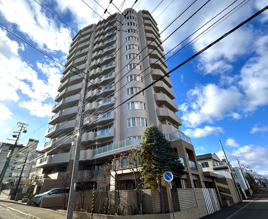 【ラピス宮の森三条】外観