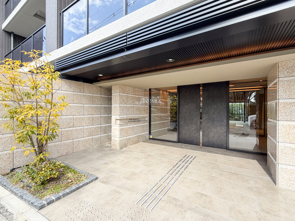 【ファインレジデンス京都西京極】エントランス 【ファインレジデンス京都西京極】エントランス