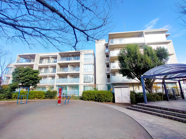 【ヴェレーナ横濱掃部山公園】外観