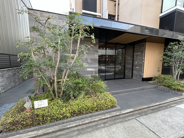 【プラセシオン堀田駅前】エントランス