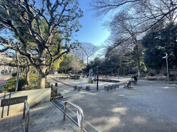 中根公園　徒歩８分