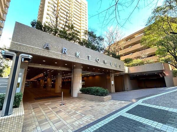 【アークタワーズ】エントランス1