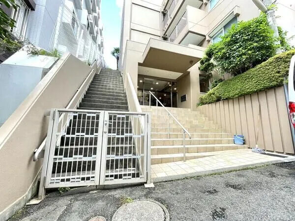 【プレディオ鷺沼第一】外観