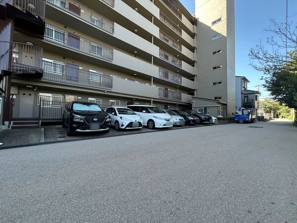 【藤和伏見コープ】駐車場