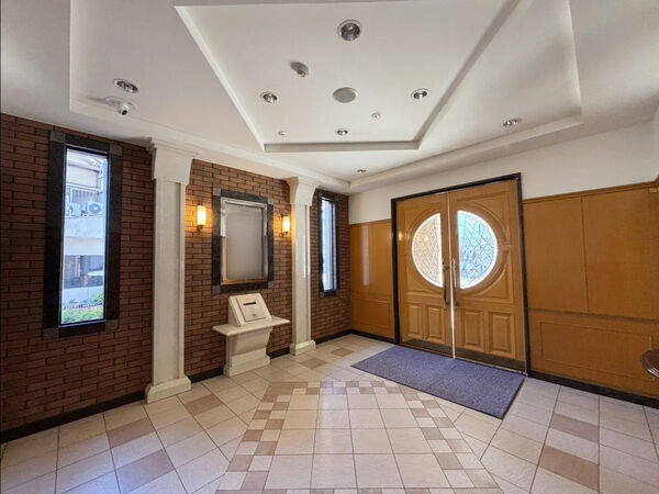 【ヴェルディ横川駅前】エントランス 【ヴェルディ横川駅前】エントランス