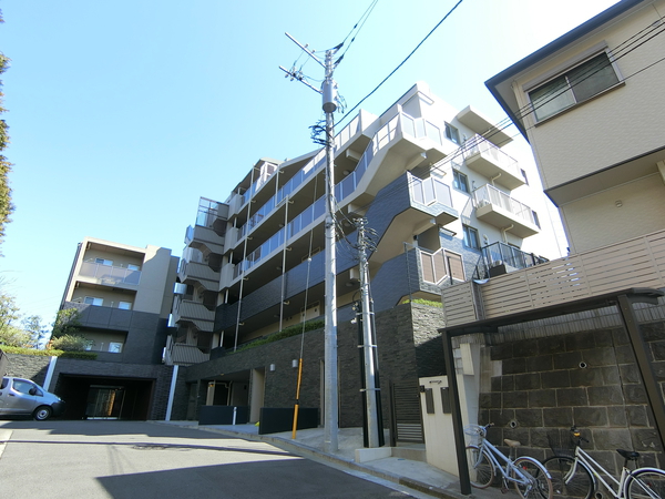 【レーベン横濱片倉町】外観