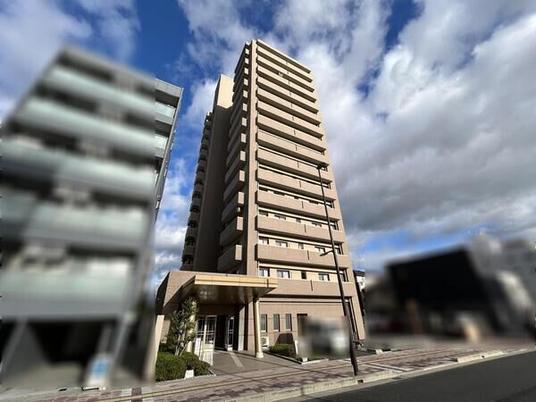 【ロイヤルシャトー上東雲】外観