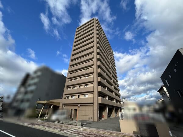 【ロイヤルシャトー上東雲】外観