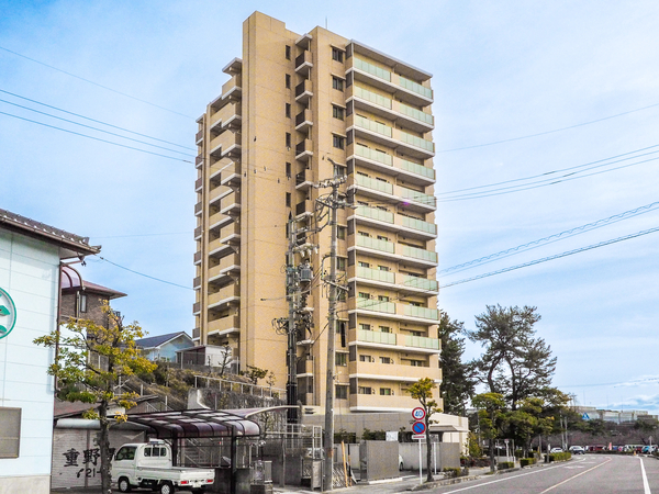 【ライオンズ刈谷亀城パークイースト】外観