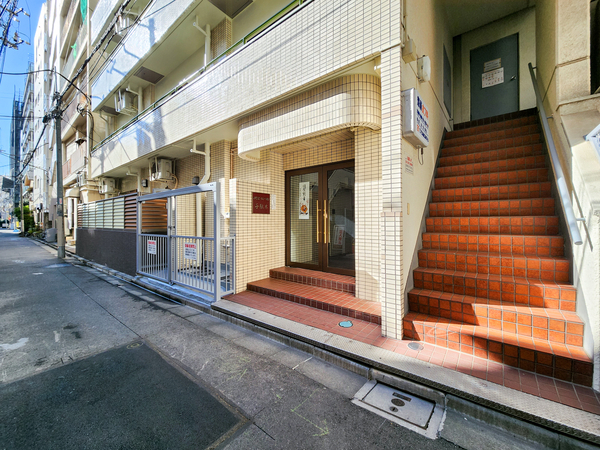 【パレドール千駄木】エントランス 【パレドール千駄木】エントランス