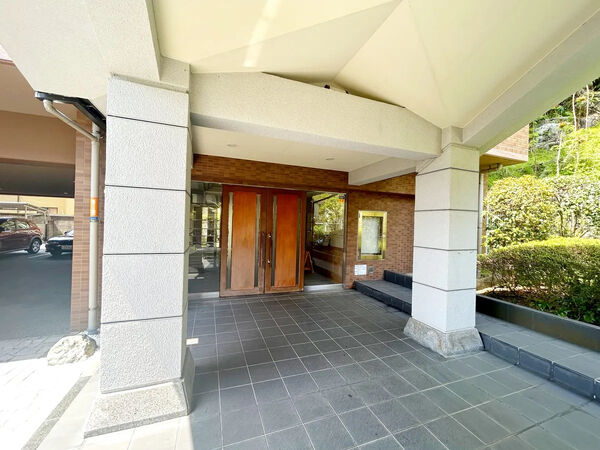 【藤和二葉の里ホームズ】エントランス 【藤和二葉の里ホームズ】エントランス