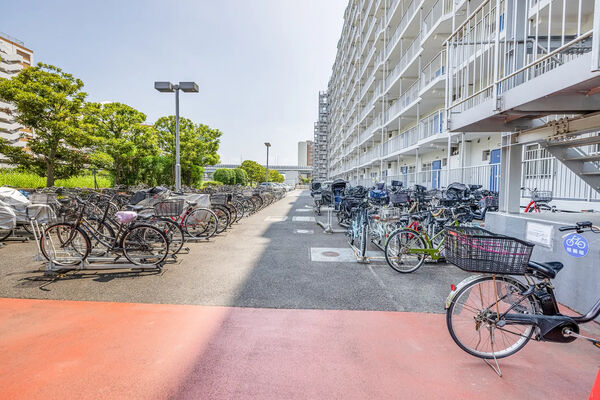 【木場ハイツ】駐輪場