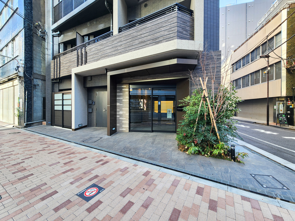 【ヴァースクレイシアIDZ千代田岩本町】エントランス