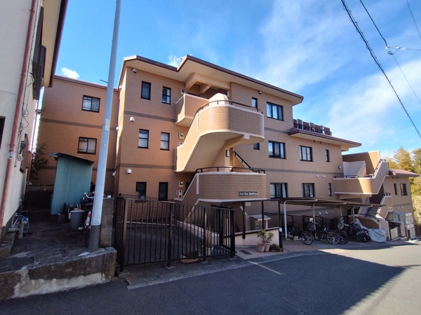 【ヒルサイド横浜】外観