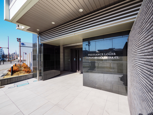 【プレサンスロジェ豊田平芝CL】エントランス 【プレサンスロジェ豊田平芝CL】エントランス