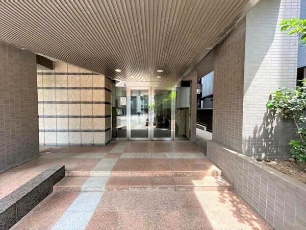 【アプレ千葉センターコート】エントランス1 【アプレ千葉センターコート】エントランス1