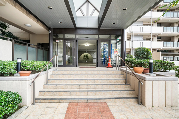 【コープ野村東姪浜】エントランス