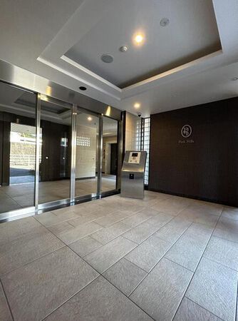 【パークヒルズ安古市リバーコート】エントランス