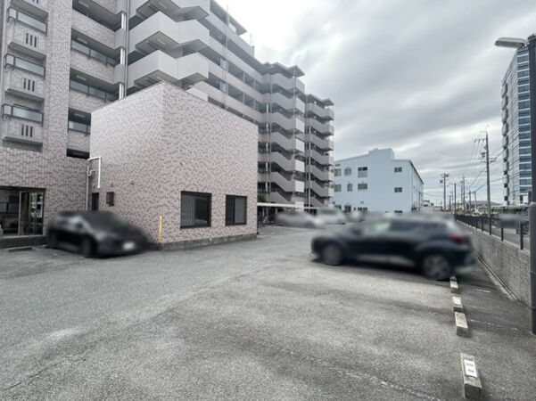 【宝マンション小幡苗代】駐車場 【宝マンション小幡苗代】駐車場