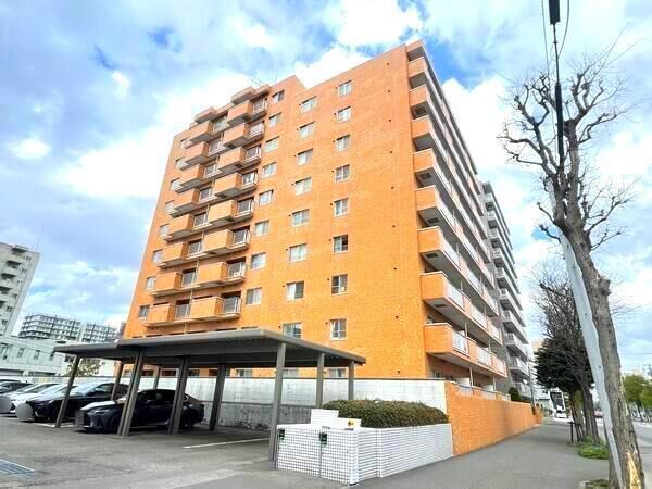 【ライオンズマンション北6条】外観３