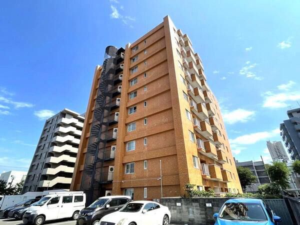 【ライオンズマンション北6条】外観２