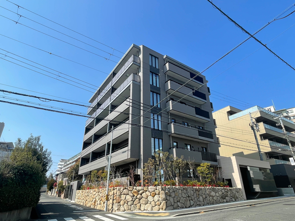 【ワコーレ西岡本グランプレイス】外観