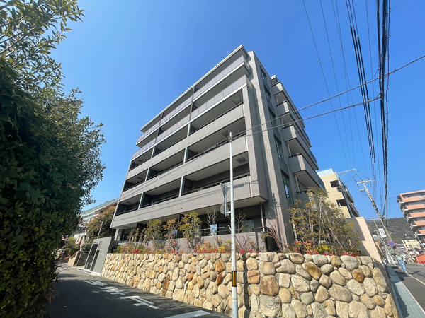 【ワコーレ西岡本グランプレイス】外観