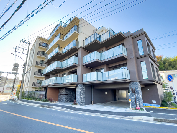 【ヴェレーナ横浜新吉田】外観