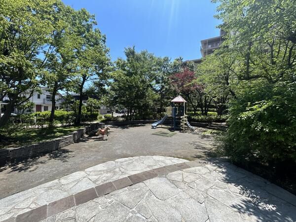 パークシティA棟公園　約90m