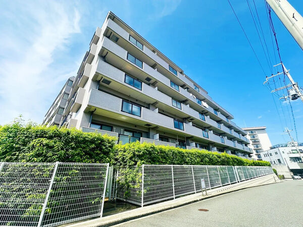 【エンゼルハイム千里山第2】外観